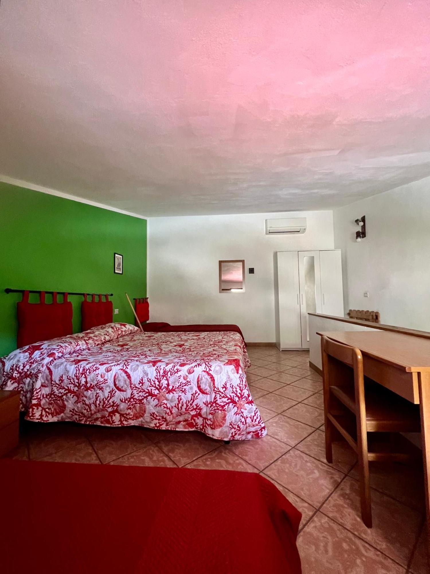 Case Vacanze Maestrale Fetovaia Buitenkant foto