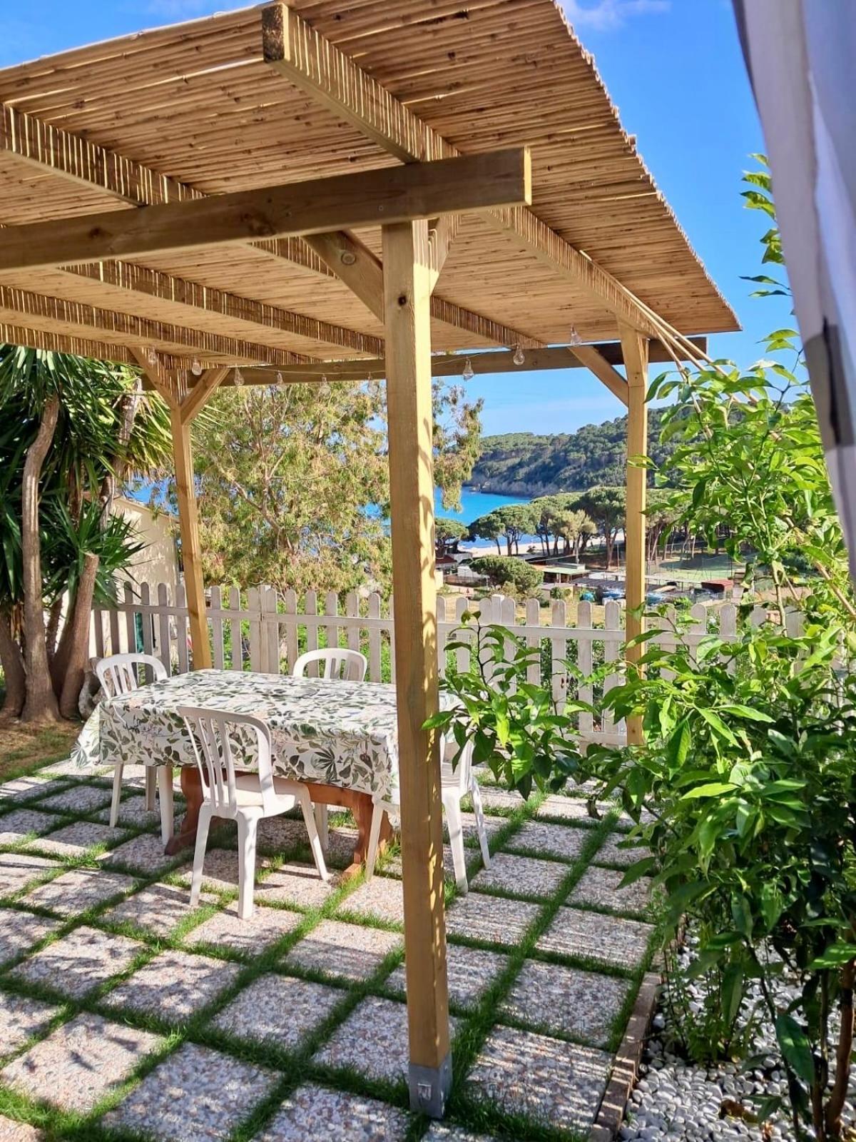 Case Vacanze Maestrale Fetovaia Buitenkant foto